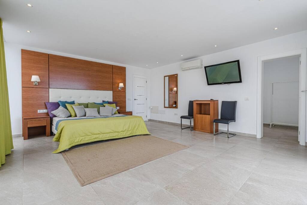 Villa Riviera De 4 Dormitorios Con Piscina. Costa Adeje  Eksteriør billede