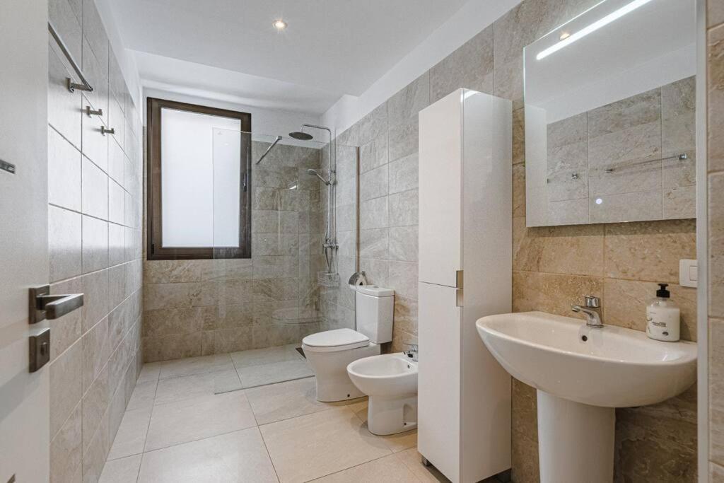Villa Riviera De 4 Dormitorios Con Piscina. Costa Adeje  Eksteriør billede