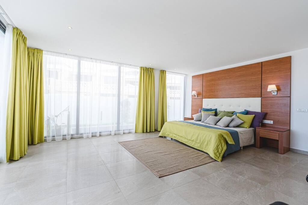 Villa Riviera De 4 Dormitorios Con Piscina. Costa Adeje  Eksteriør billede